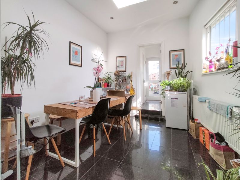 Photo 6- click for photo gallery